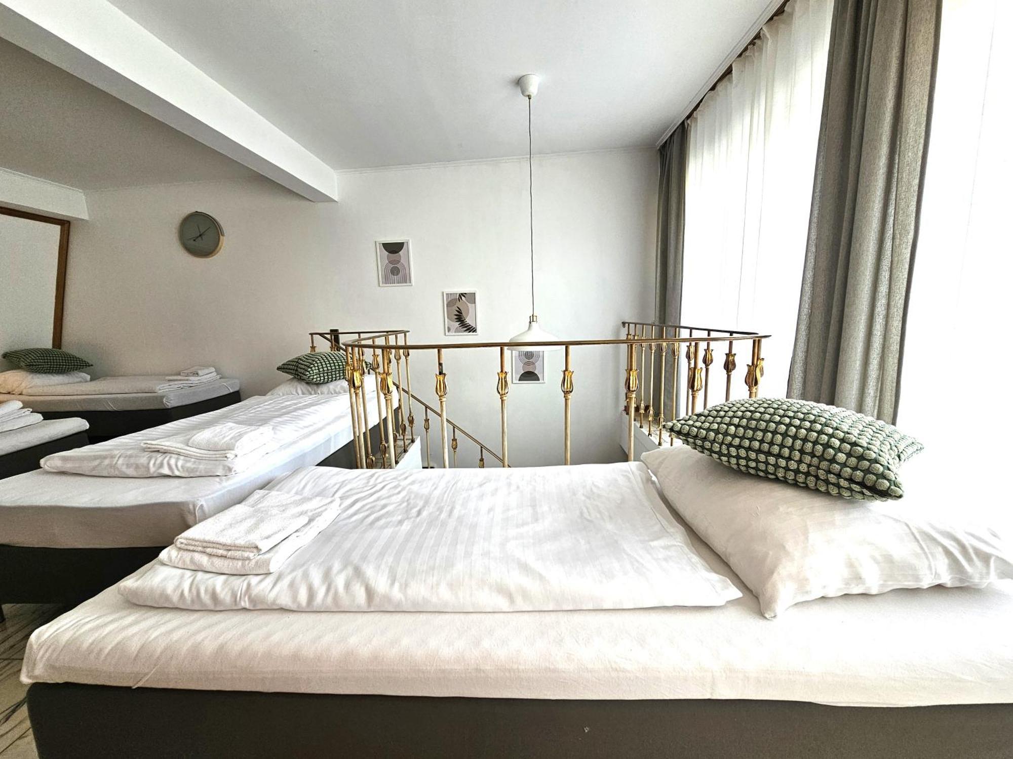 Central City Villa Neuss Room photo